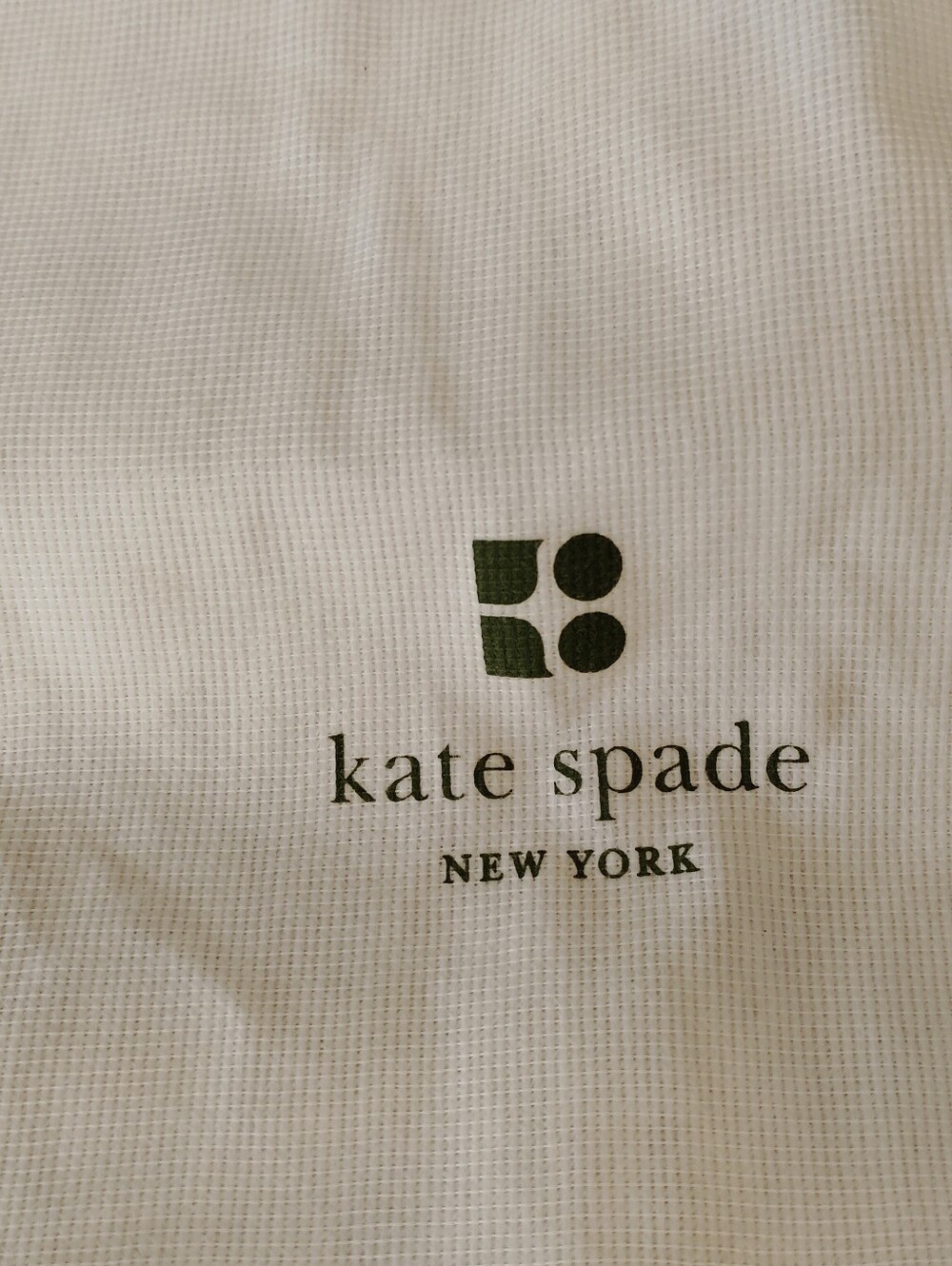 kate spade New York Logo Dust Bag - Cream with Black Print